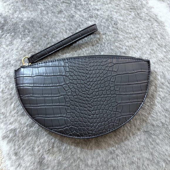 A New Day Faux Alligator Wristlet Clutch - Picture 3 of 13